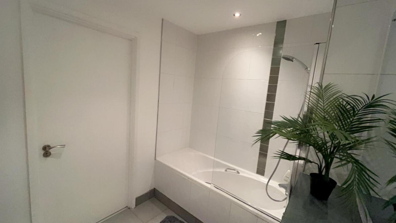 Central 2Bed 2Bath Manchester Exterior photo